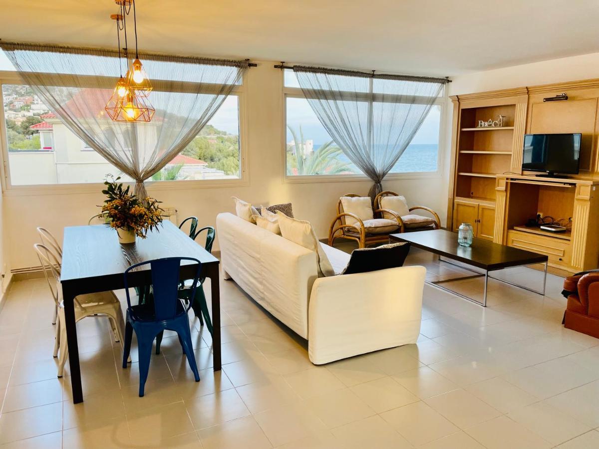 La Marina Seaview Penthouse Διαμέρισμα Σίτζες Εξωτερικό φωτογραφία